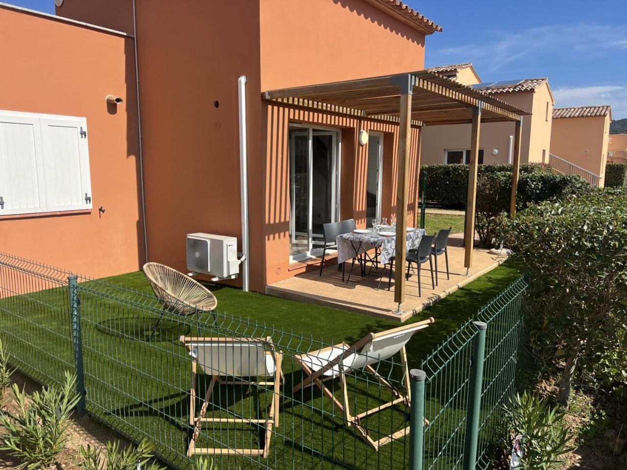 Residence Hoteliere Les Hameaux De Saint Cyprien Appartement 2 Chambres Lecci Luaran gambar